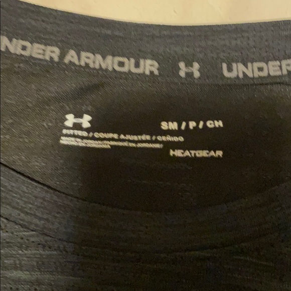 🐝 🆕  NWT Under Armour heat gear top - Picture 3 of 7